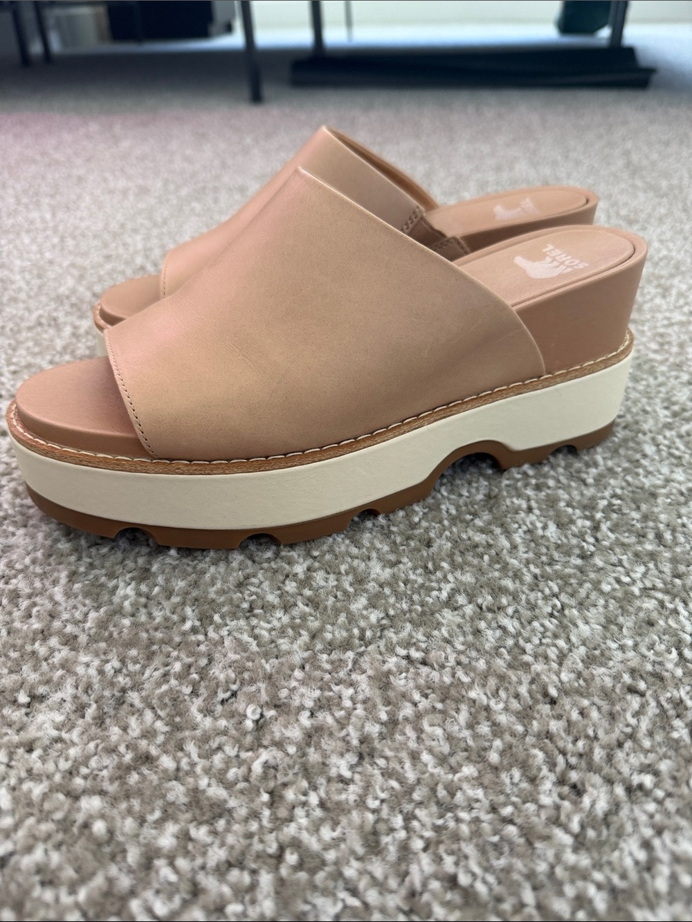 Sorel Platform Slide Sandals – Tan/Nude – Women’s 8.5 – NWOT - Picture 2 of 5
